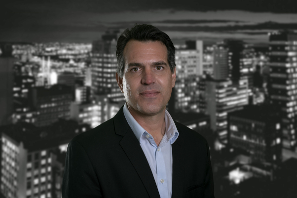 ENZO SMIT