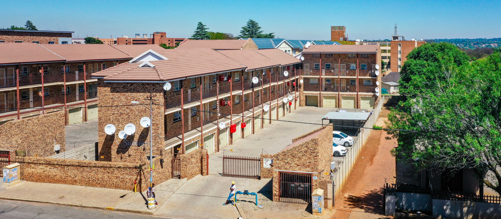 2.kempton park -28